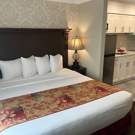 Arbutus Inn-3